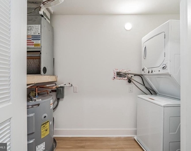 646 N 32nd Street - Photo Thumbnail 6