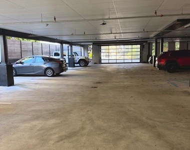1723 Francis Street - Photo Thumbnail 12
