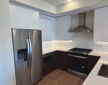 1723 Francis Street - Photo Thumbnail 1