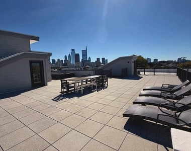 1723 Francis Street - Photo Thumbnail 10