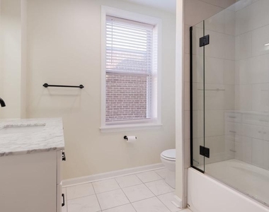 407 W Jefferson Street - Photo Thumbnail 20