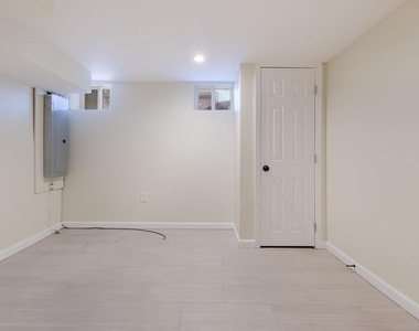 407 W Jefferson Street - Photo Thumbnail 18