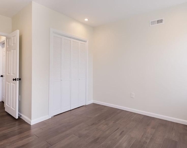 407 W Jefferson Street - Photo Thumbnail 26