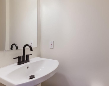 407 W Jefferson Street - Photo Thumbnail 15