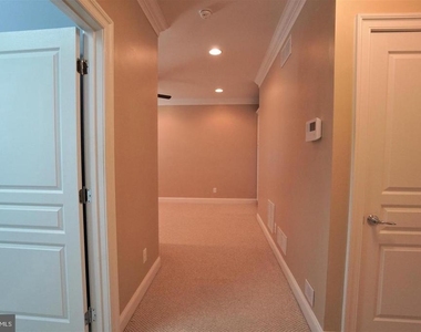 102 Bishop Drive - Photo Thumbnail 35