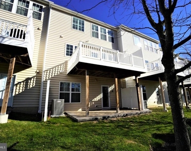 102 Bishop Drive - Photo Thumbnail 44
