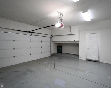 102 Bishop Drive - Photo Thumbnail 43