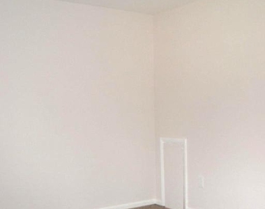 122 Centre Ave Avenue - Photo Thumbnail 12