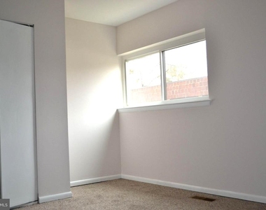 122 Centre Ave Avenue - Photo Thumbnail 8