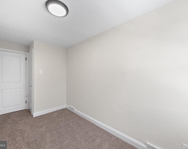 84 Chester Avenue - Photo Thumbnail 11