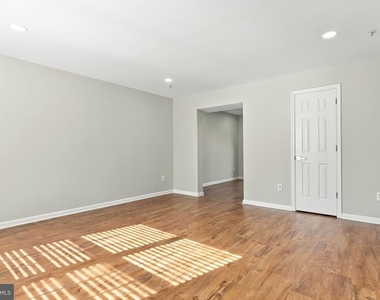 213 Tanager Court - Photo Thumbnail 3