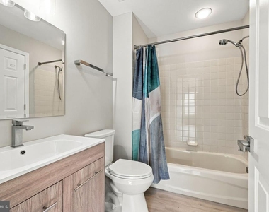 213 Tanager Court - Photo Thumbnail 19