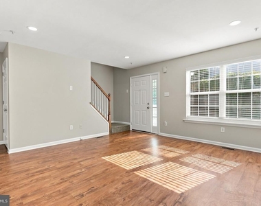 213 Tanager Court - Photo Thumbnail 1