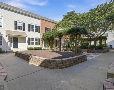 213 Tanager Court - Photo Thumbnail 28