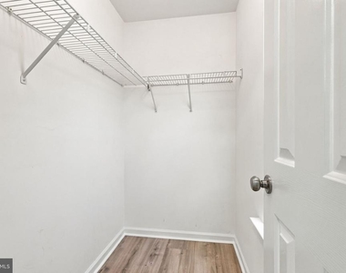 213 Tanager Court - Photo Thumbnail 18