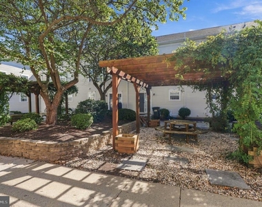 213 Tanager Court - Photo Thumbnail 29