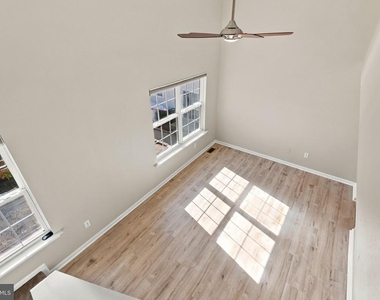 213 Tanager Court - Photo Thumbnail 17