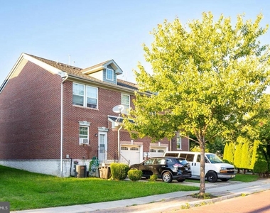 9 Borden Way - Photo Thumbnail 2