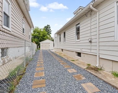 131 Hazel Avenue - Photo Thumbnail 5