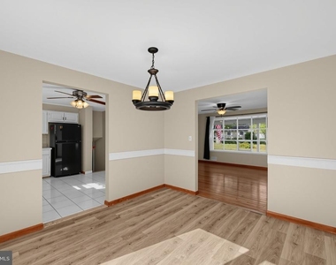 4 Roslyn Road - Photo Thumbnail 11