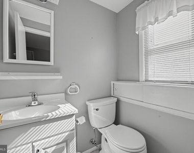 4 Roslyn Road - Photo Thumbnail 7