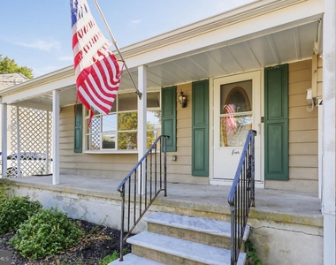 4 Roslyn Road - Photo Thumbnail 9