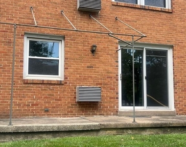 204 Warwick Road - Photo Thumbnail 4