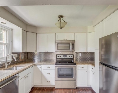204 Warwick Road - Photo Thumbnail 2