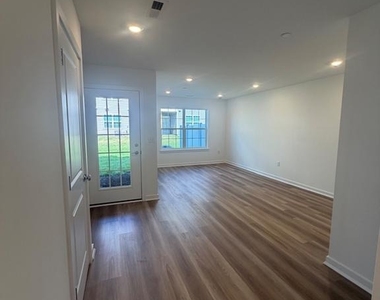46 46 Morgans Mill Road - Photo Thumbnail 13