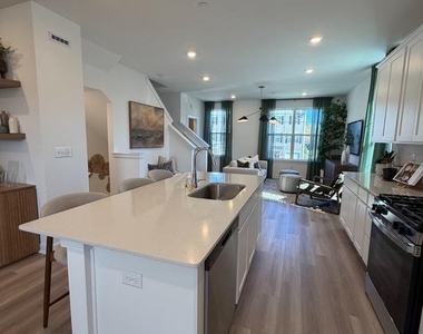 46 46 Morgans Mill Road - Photo Thumbnail 9