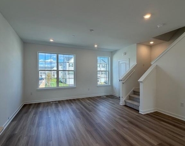 46 46 Morgans Mill Road - Photo Thumbnail 11