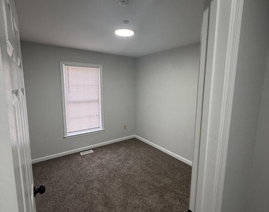 901 Mercer Drive - Photo Thumbnail 21
