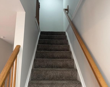 901 Mercer Drive - Photo Thumbnail 12