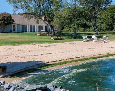 102 Golf Court - Photo Thumbnail 40
