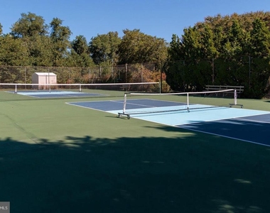 102 Golf Court - Photo Thumbnail 42