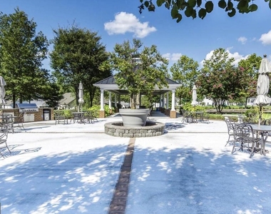 129 Encore Court - Photo Thumbnail 9