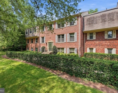 5976 Westchester Park Drive - Photo Thumbnail 2