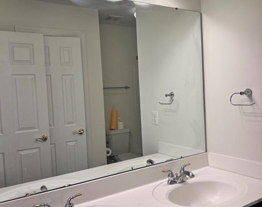 14101 Modena Circle - Photo Thumbnail 36