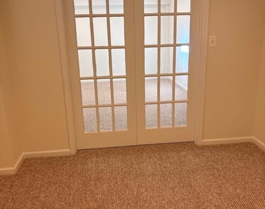 14101 Modena Circle - Photo Thumbnail 6
