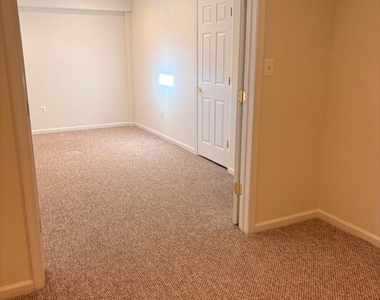 14101 Modena Circle - Photo Thumbnail 4