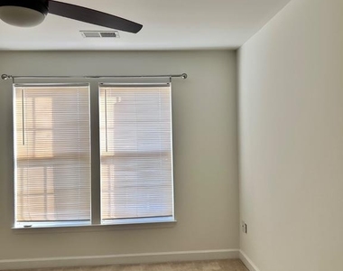 14101 Modena Circle - Photo Thumbnail 34