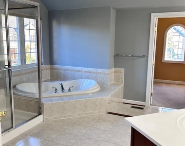 14101 Modena Circle - Photo Thumbnail 57