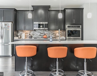 2922 Pinebrook Road - Photo Thumbnail 15