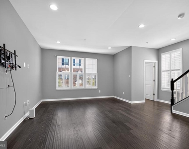 2922 Pinebrook Road - Photo Thumbnail 24