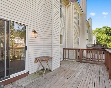 7020 Storch Lane - Photo Thumbnail 22