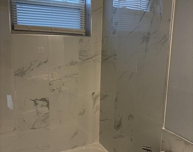 2801 Iverson Street - Photo Thumbnail 4