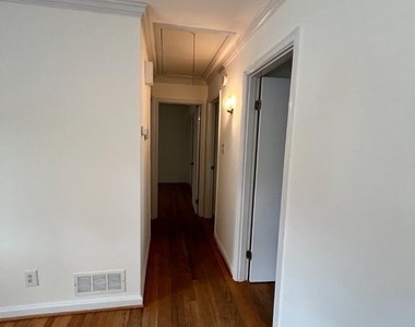 718 Maple Avenue - Photo Thumbnail 15