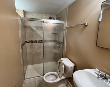 718 Maple Avenue - Photo Thumbnail 23