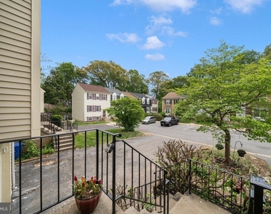 52 Cherry Bend Court - Photo Thumbnail 45