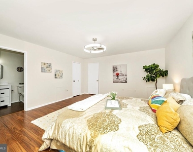 52 Cherry Bend Court - Photo Thumbnail 27